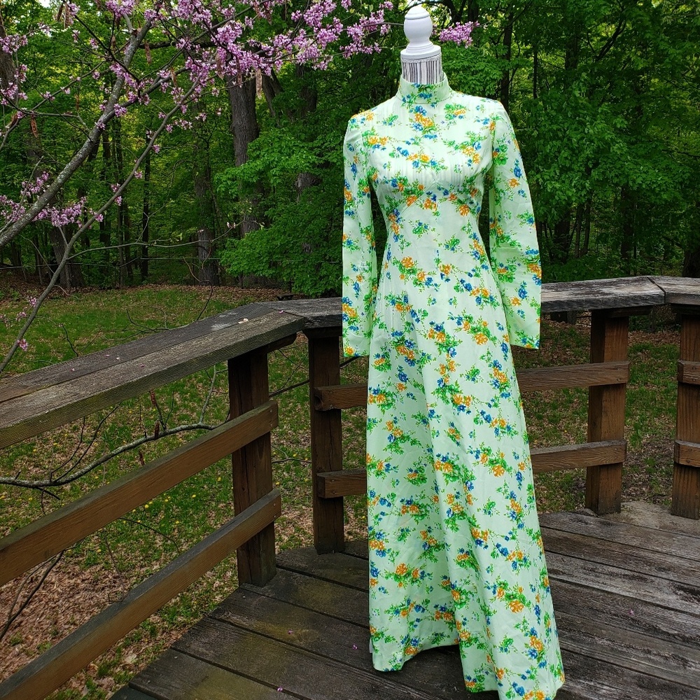 70's VTG Floral Dress- Size XS/S